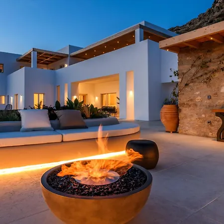 Silver Breeze Villa *