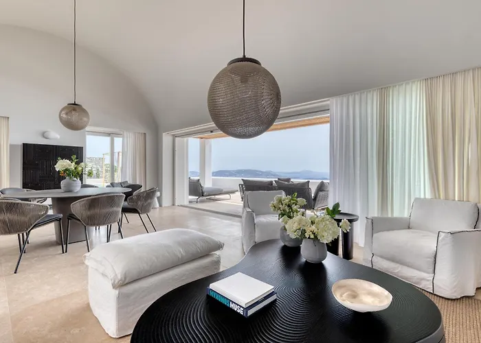 Silver Breeze * Mykonos Town