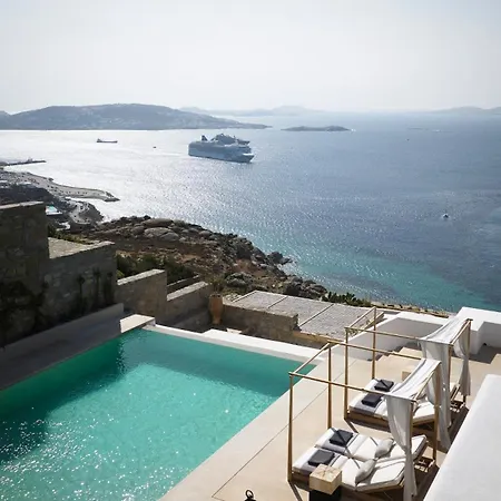 Silver Breeze * Mykonos Town